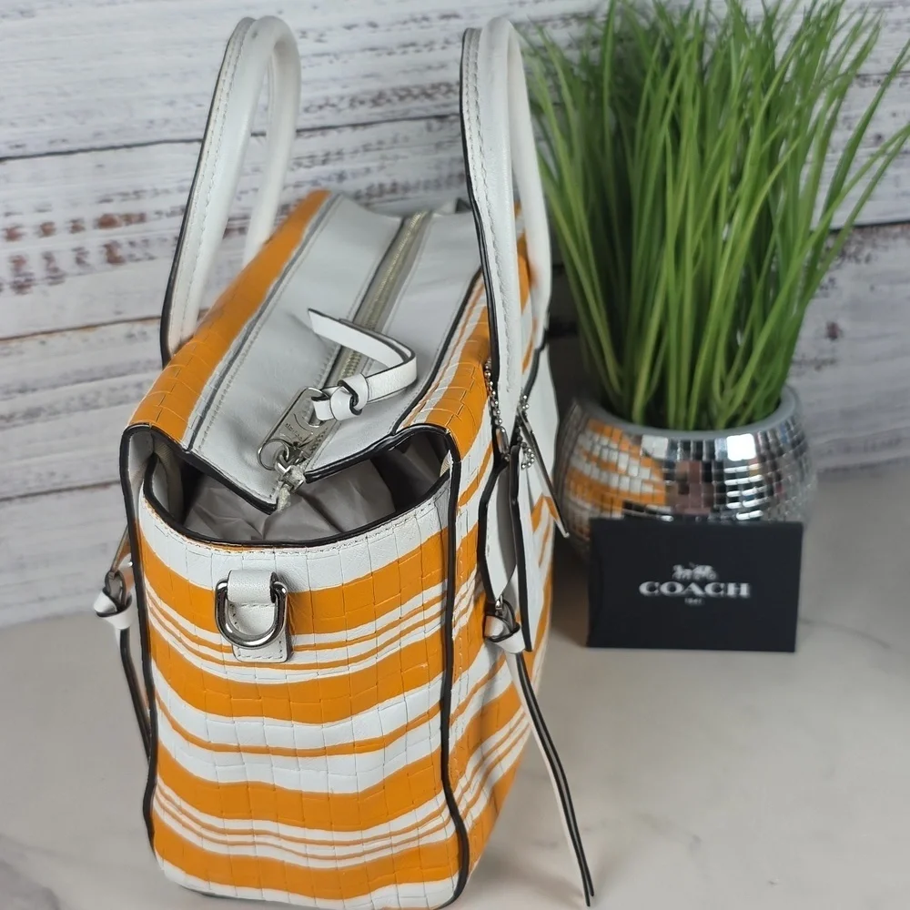 COACH BLEECKER MINI‎ CROSSBODY SHOULDER BAG RILEY CARRYALL MANDARIN WHITE PURSE